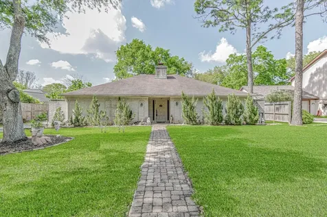 604 Fairway Drive Richmond TX 77469