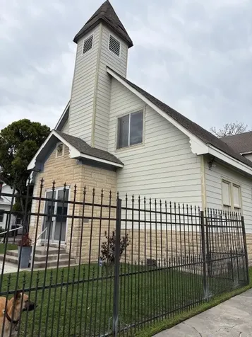 5102 Center Street Houston TX 77007