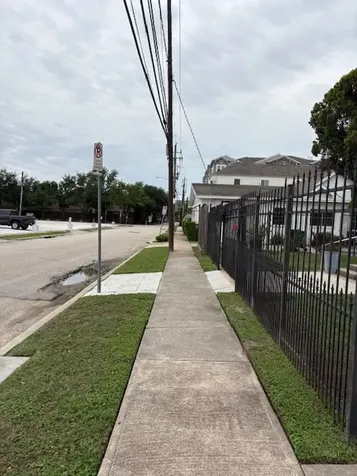 5102 Center Street Houston TX 77007