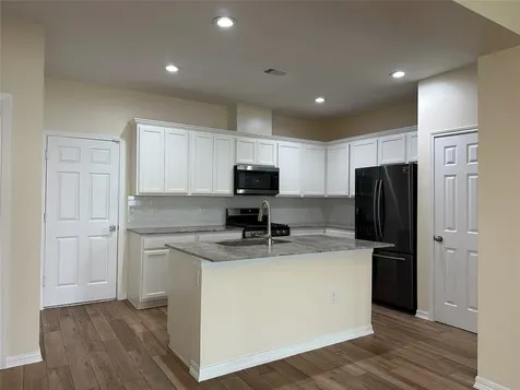 2015 Harlem Street Houston TX 77020