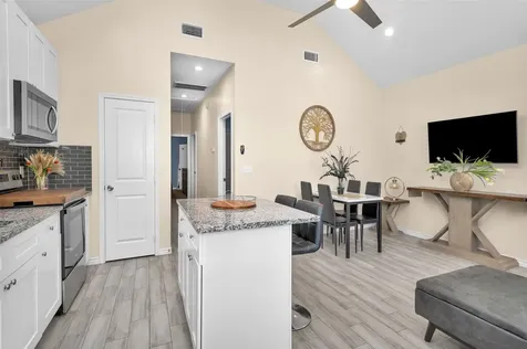 286 Westchase Montgomery TX 77316