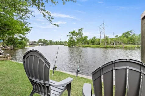 216 Berwick Bridge City TX 77611