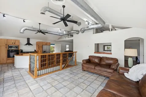 315 N Scenic Loop Canyon Lake TX 78133