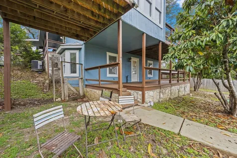 315 N Scenic Loop Canyon Lake TX 78133