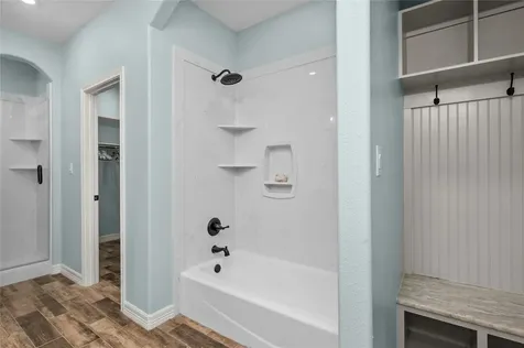 600 Olde Oaks Circle Madisonville TX 77864