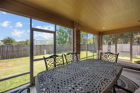 600 Olde Oaks Circle Madisonville TX 77864