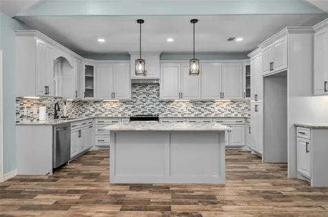 600 Olde Oaks Circle Madisonville TX 77864
