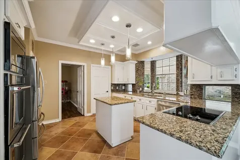 2919 Forest Garden Drive Kingwood TX 77345