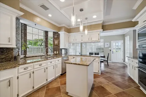 2919 Forest Garden Drive Kingwood TX 77345