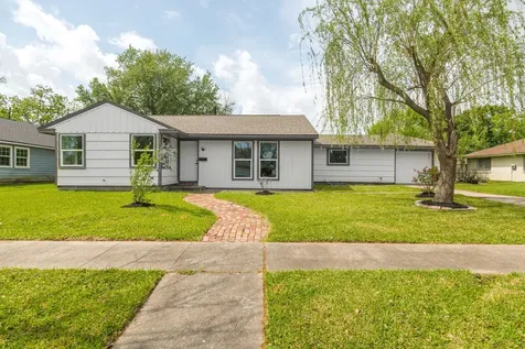 1905 Tennessee Street Baytown TX 77520