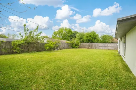 1905 Tennessee Street Baytown TX 77520