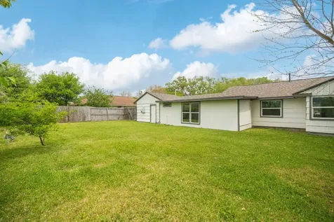 1905 Tennessee Street Baytown TX 77520