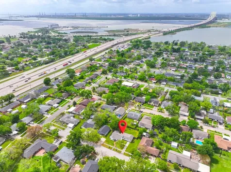 1905 Tennessee Street Baytown TX 77520
