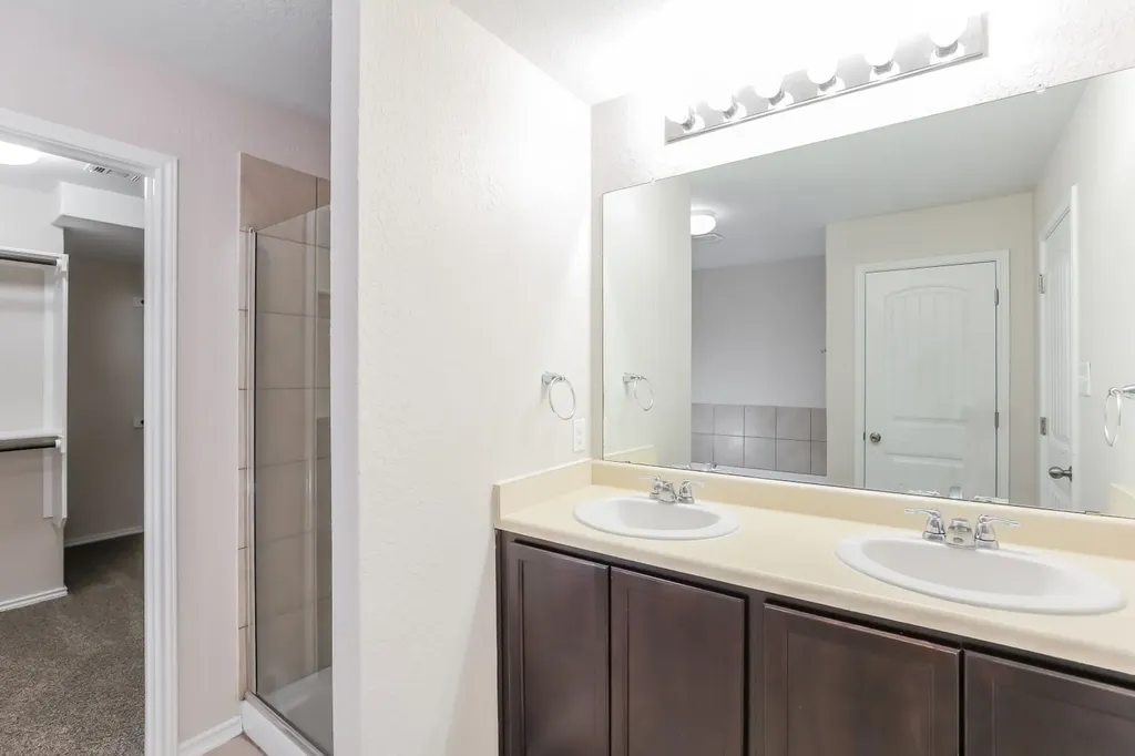 8813 Palmetto Falls San Antonio TX 78254