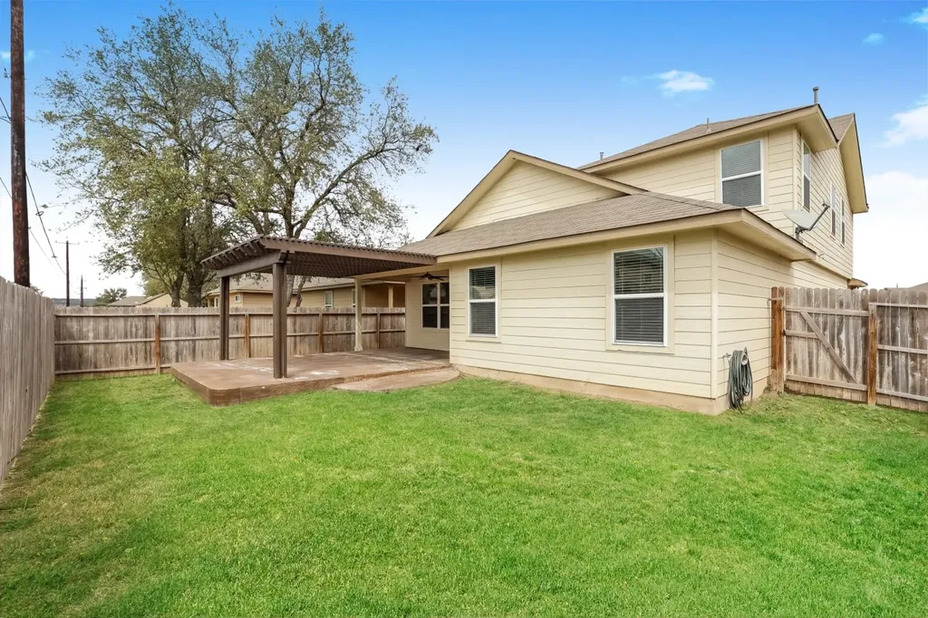 8813 Palmetto Falls San Antonio TX 78254
