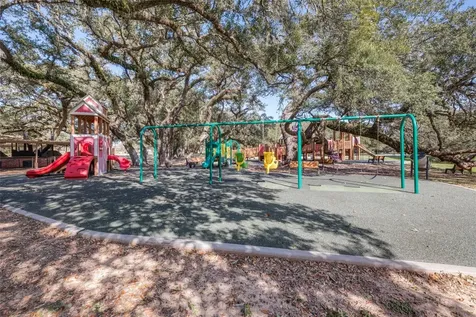 1121 Live Oak Avenue Bay City TX 77414