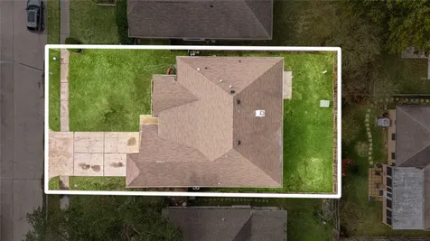 13735 Sablegarden Lane Houston TX 77014