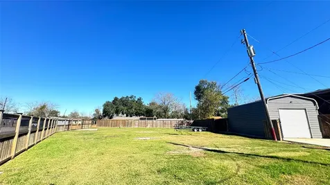 6414 Myrtle Street Houston TX 77087