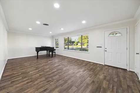 1309 Centennial Drive Houston TX 77055