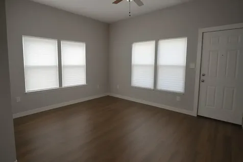 4212 Avenue Q 1/2 Street Galveston TX 77550