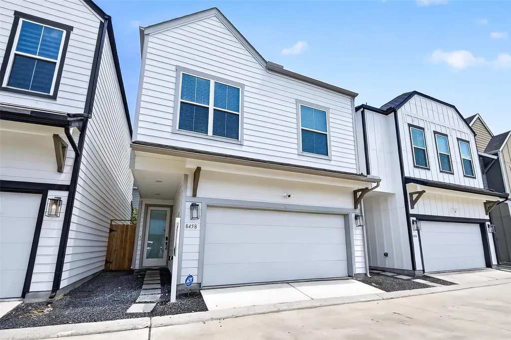 8458 Berry Green Lane Houston TX 77022