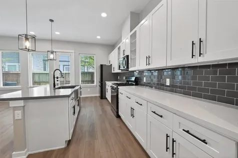 8458 Berry Green Lane Houston TX 77022