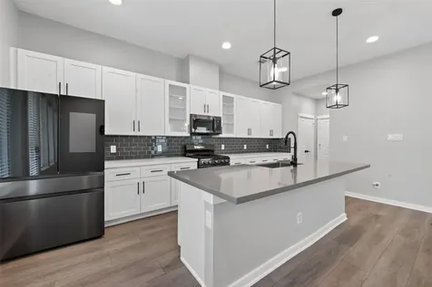 8458 Berry Green Lane Houston TX 77022