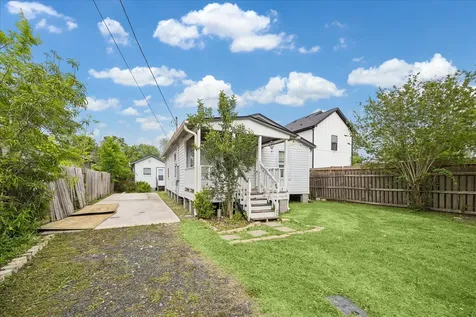 8525 Dosia Street Houston TX 77051