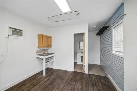 8525 Dosia Street Houston TX 77051
