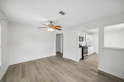 8525 Dosia Street Houston TX 77051