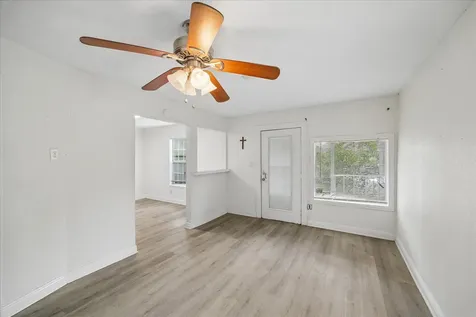 8525 Dosia Street Houston TX 77051