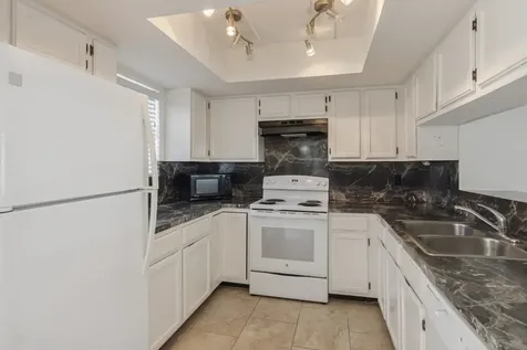 14777 Wunderlich Drive 1007 Houston TX 77069