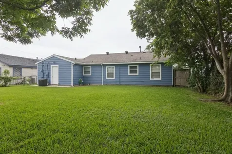1435 Ogilvie Street Houston TX 77017