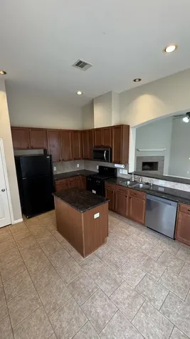10006 Kendahlwood Lane Tomball TX 77375