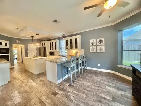 105 Laguna Pointe Drive League City TX 77573