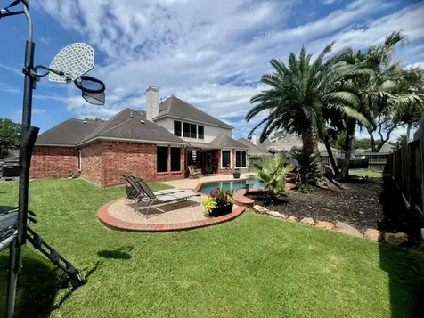 105 Laguna Pointe Drive League City TX 77573