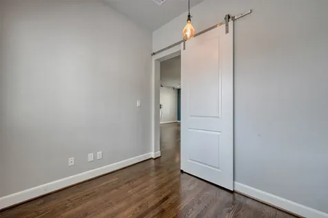 951 W 17th Street Houston TX 77008