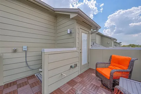951 W 17th Street Houston TX 77008