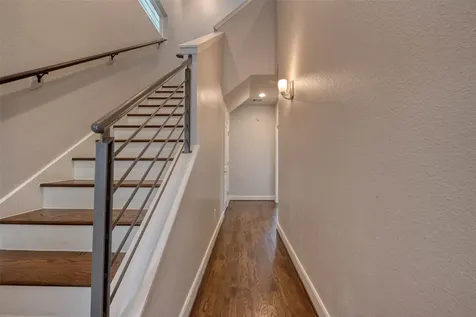 951 W 17th Street Houston TX 77008