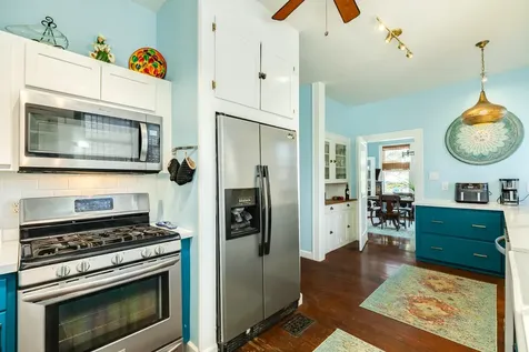 3911 Avenue R 1/2 Galveston TX 77550