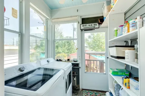 3911 Avenue R 1/2 Galveston TX 77550