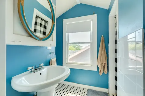 3911 Avenue R 1/2 Galveston TX 77550