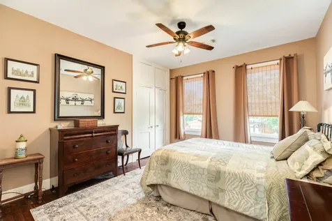 3911 Avenue R 1/2 Galveston TX 77550
