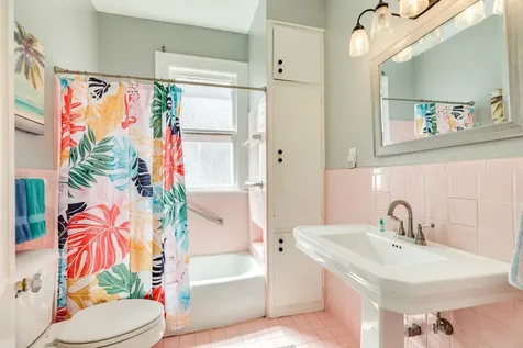 3911 Avenue R 1/2 Galveston TX 77550
