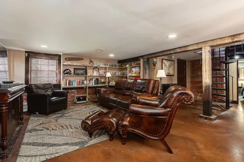 3911 Avenue R 1/2 Galveston TX 77550