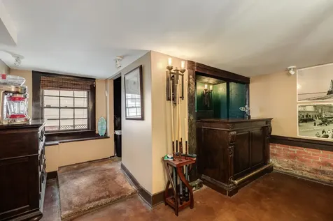3911 Avenue R 1/2 Galveston TX 77550