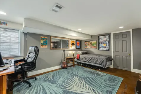 3911 Avenue R 1/2 Galveston TX 77550