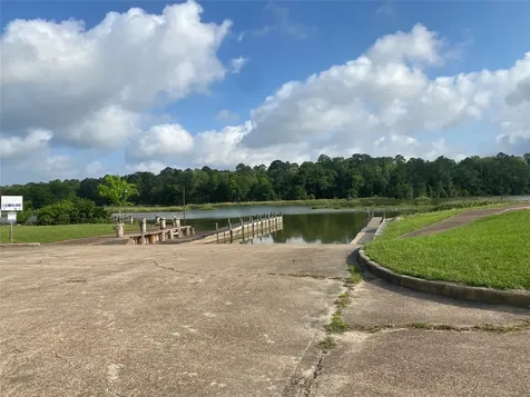 501 Bass Boat Village 119 Huntsville TX 77320