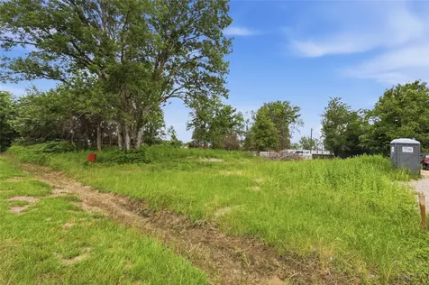 736 & 740 Azalea Street Prairie View TX 77484
