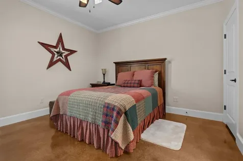 150 Private Road 6421 Palestine TX 75803